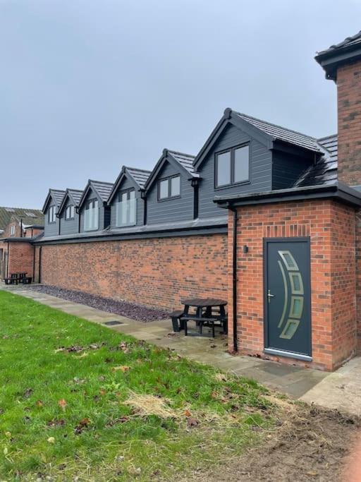 Hanaverian Suit With Amazing Views Of Stud Farm. Driffield Exterior foto